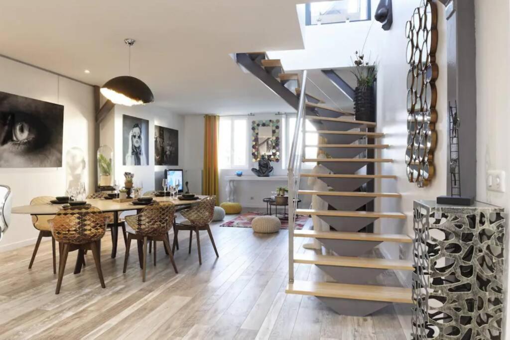 Reims Centre : Appartement Lumineux Et Atypique 46, Place D'Erlon ภายนอก รูปภาพ